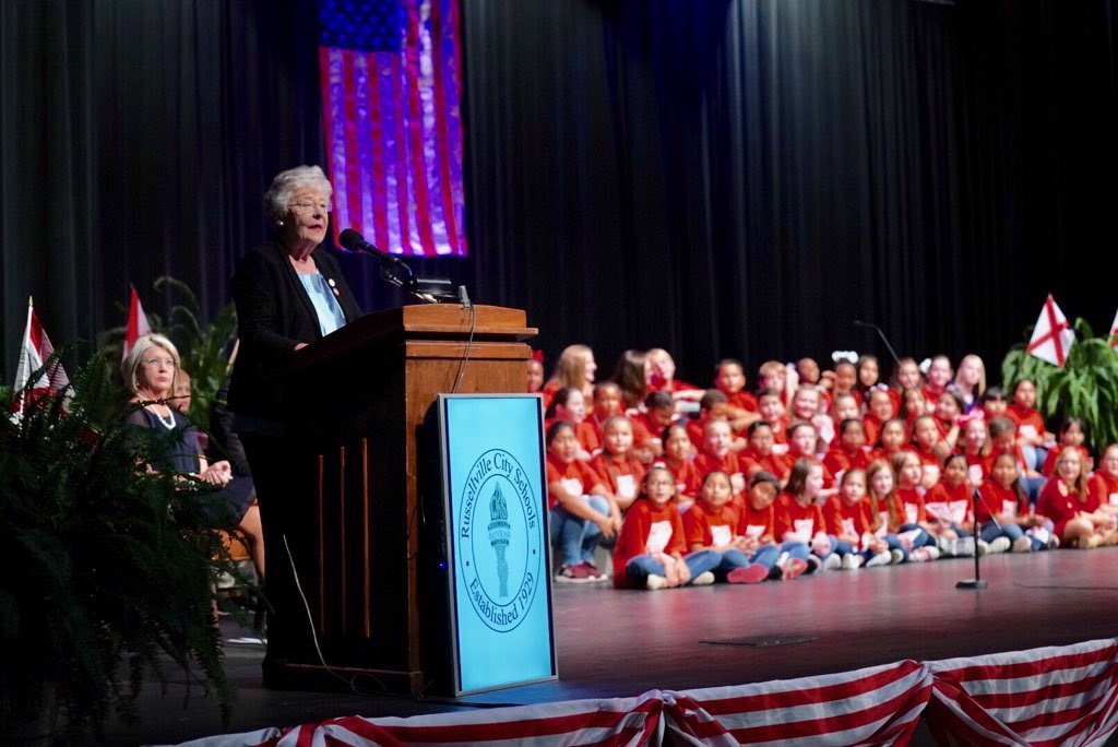 GovernorKayIvey's tweet photo. I made a stop in Franklin County today to recognize students at Russellville Elementary School. On top of being extremely cute, these little learners are helping to promote good stewardship across our beautiful state for their bicentennial project! Great job, @RESelem! #AL200 https://t.co/HPjA721Yn2