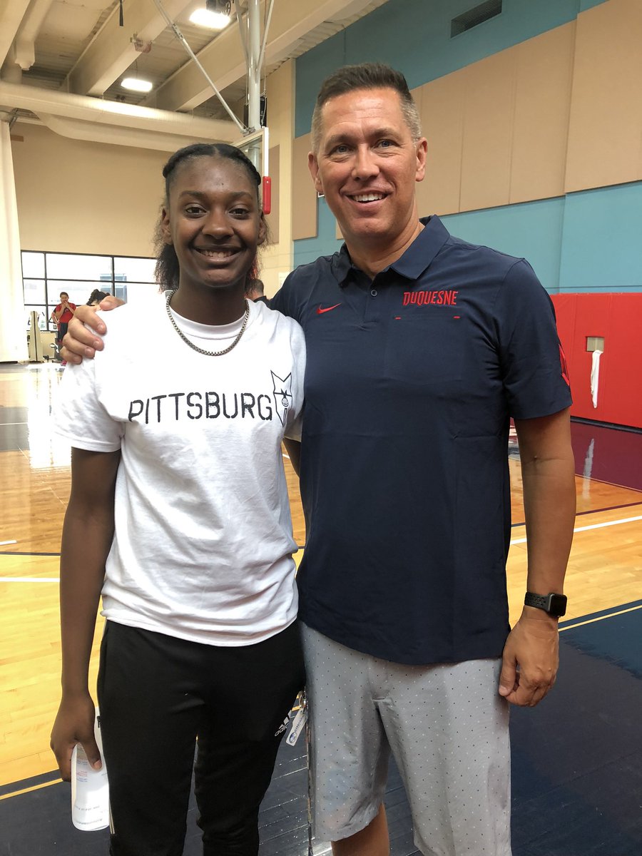 WPABruinsAAU's tweet photo. @WPABruinsAAU 2021 F Peyton Pinkney picks up an offer from @DuqWBB - Congratulations @PeyPeyPinkney #BruinsNation #TheresaBIGdifference #WhoDoYouPlayFor https://t.co/PyBDFRI5J4