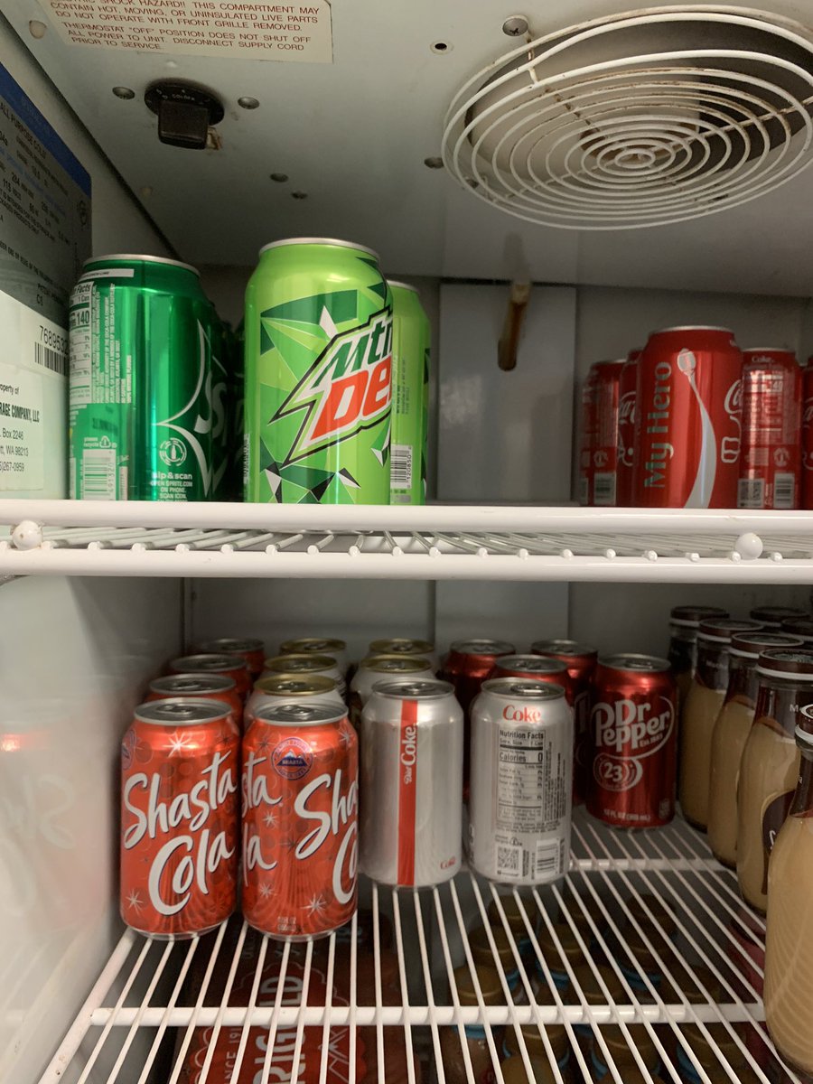 archmurphyDECA's tweet photo. It’s day 3 of #SBEWEEK, best product. The Murph’s best product has got to be our soda! Our favorite flavors are Coca Cola and sprite! What’s yours?
#deca #CocaColaForMe #sprite #wadeca https://t.co/UAZiy41mTs