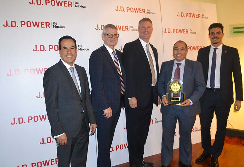 NacionTransporT's tweet photo. #Toyota y #GMC, las mejores marcas #evaluadas por #JDPower
@JDPowerMX #JDPowerMexico J.D. Power @NaciontransporT #Nacióntransporte 
https://t.co/vIynxdFq76 https://t.co/DburTEJOq9