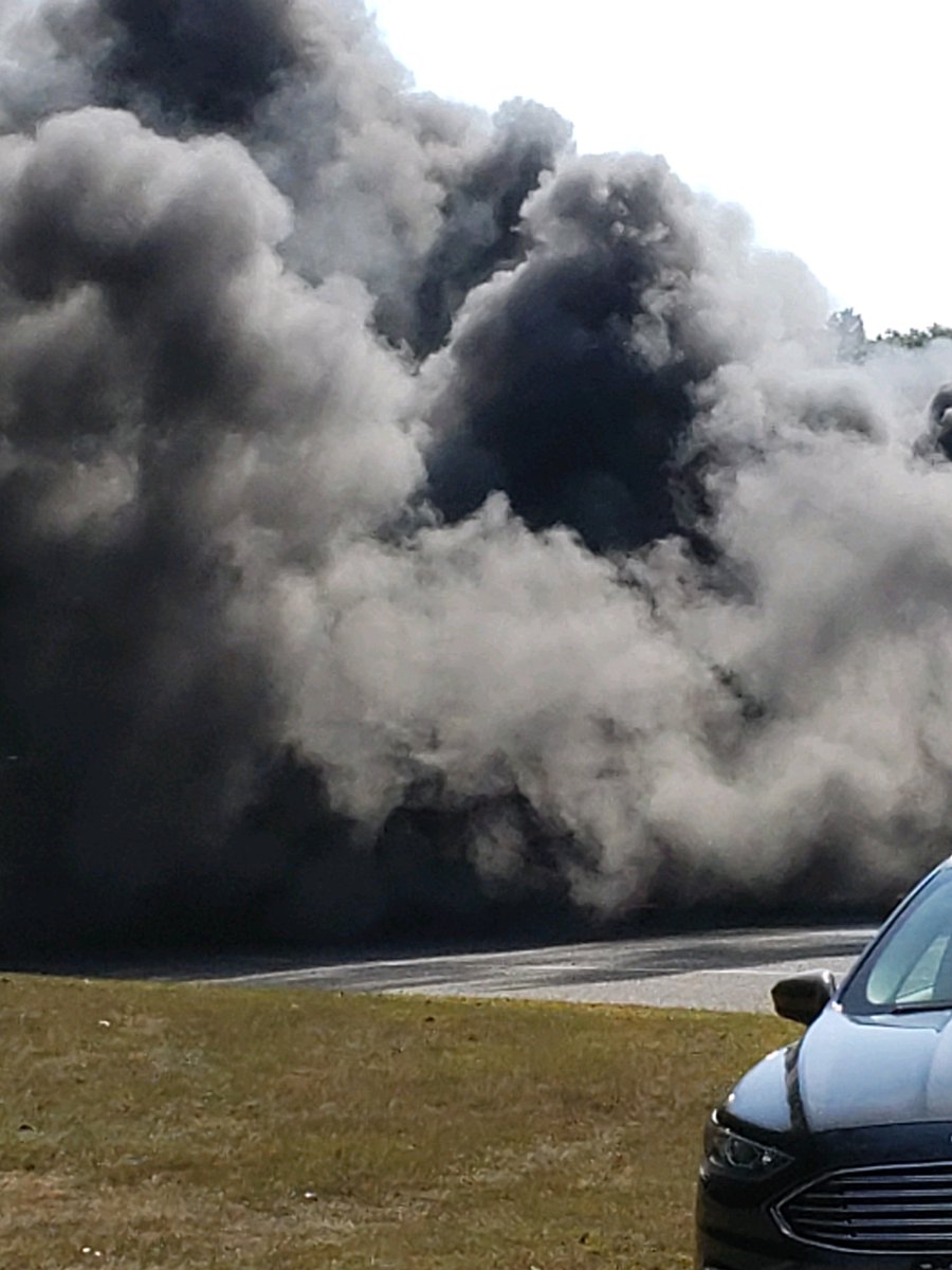 Suffolk_Sheriff's tweet photo. School Bus Fire at William Floyd Middle School

https://t.co/KOGtAUQgIE https://t.co/wjDtKJmYei