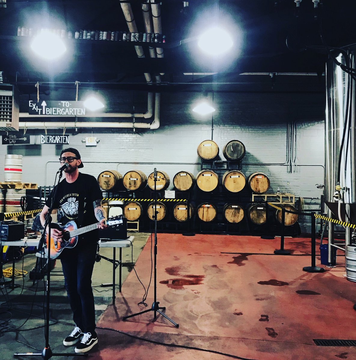 CzigMeister's tweet photo. It's Wednesday and we are ready to rock. Open Mic night starts at 7pm. Come on down, were pouring til 10. #czigmeister #masteryourcraft #craftbeer #drinklocal #njcb #openmicnight https://t.co/Arp6uSP3I4