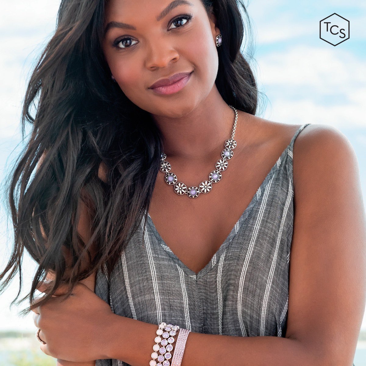 tealandtodd's tweet photo. Lavender flowers in bloom!! https://t.co/wbXf0jh1sF #sparkleeveryday #ontrend #debtfreechristmas #jewelrylady #joinmyteam #nowhiring #fallcolors #swarovskiornaments #lavender #statementnecklaces https://t.co/OimvEfx2fs