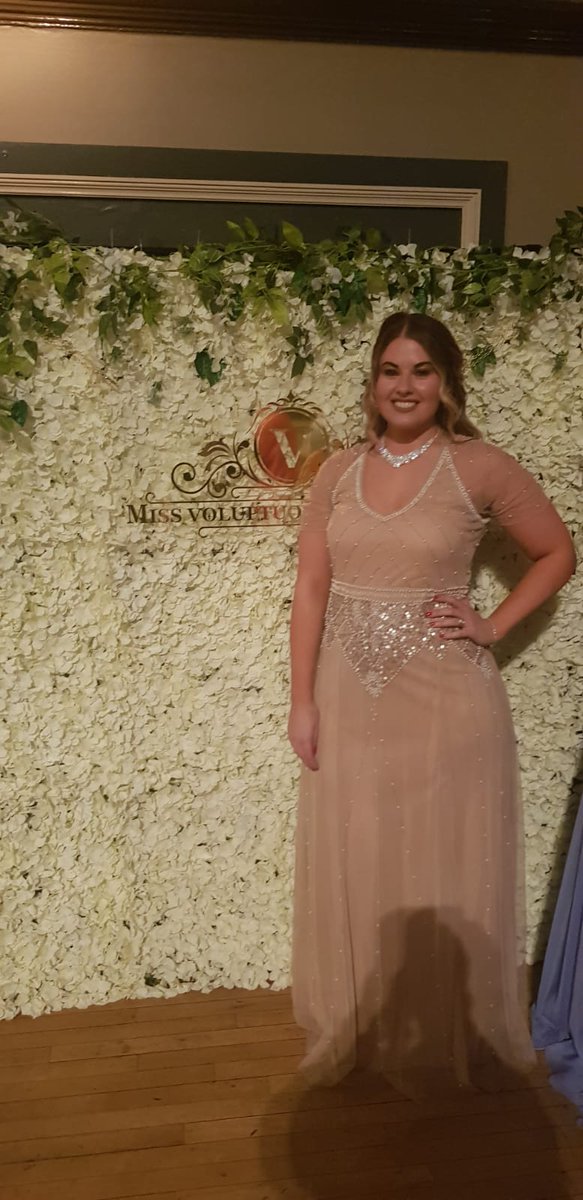 OdpCat's tweet photo. Miss voluptuous wales 1st runner up ... #curvesrule https://t.co/5BNliyEh6R