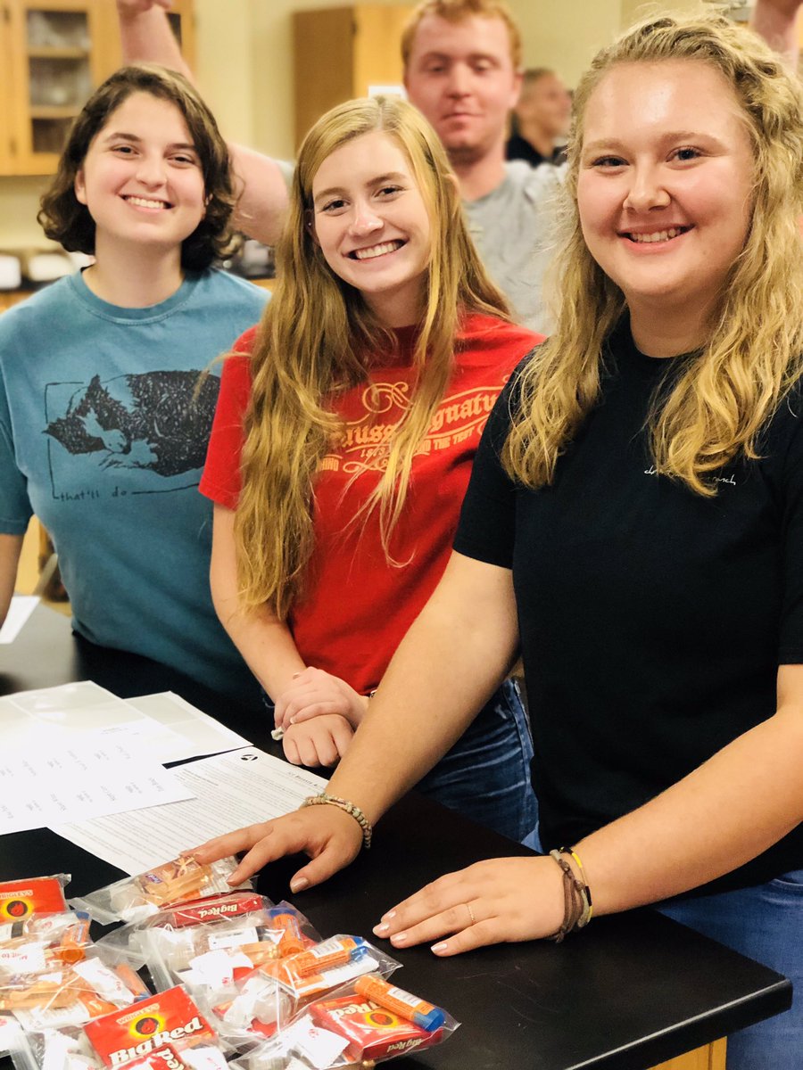 CfapattesonD's tweet photo. What better way to kick off back-to-school season than with Chick-fil-A Leader Academy! We’re so excited to partner with Trinity Christian School and work with the students on leadership skills and community service. #CFALeaderAcademy #cfapattesondr https://t.co/GeHnWlnoLo