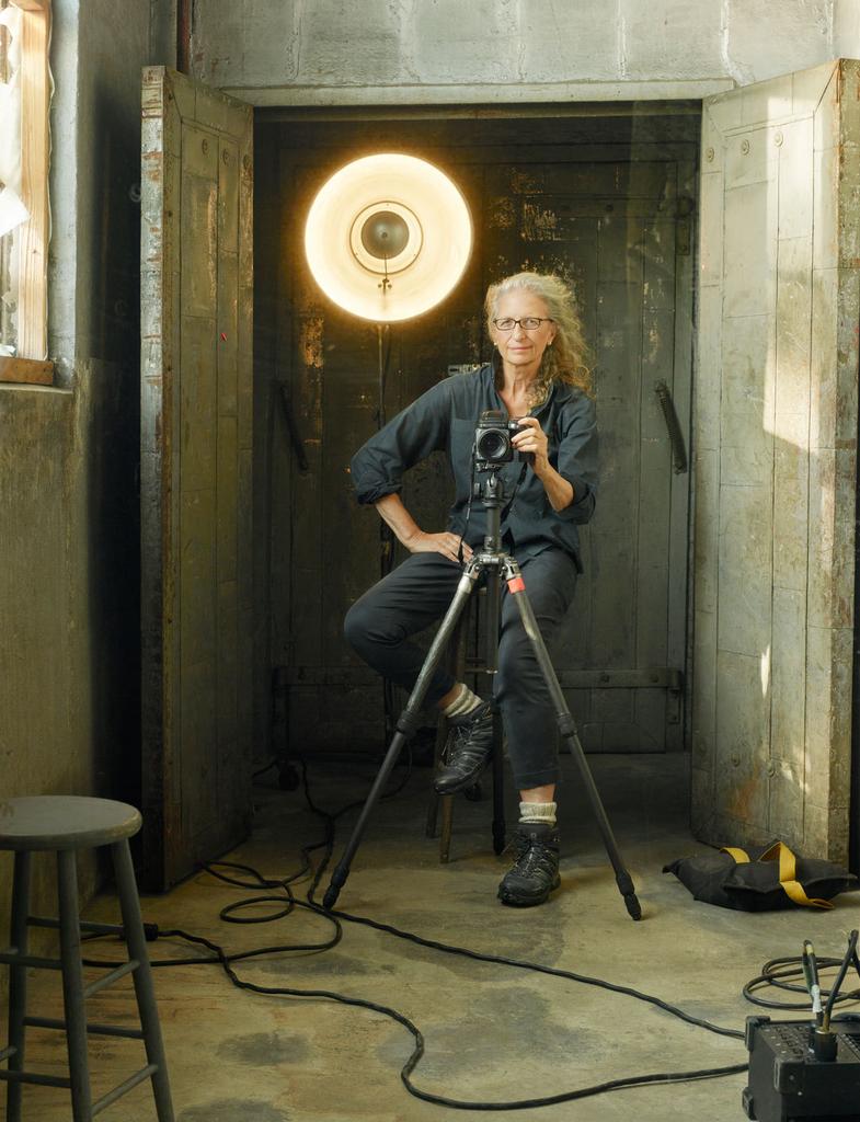 Happy Birthday to the legend Annie Leibovitz who turns 70 today. I made a thread of her memorable work 