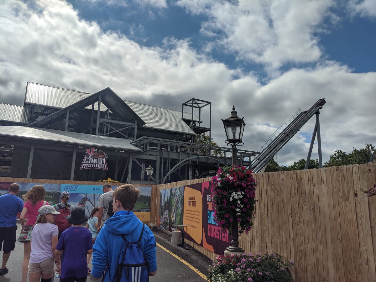 foolonacoaster's tweet photo. Updates to new Hersheypark coaster - Candymonium! #hersheypark #candymonium https://t.co/GKeacvHS4o