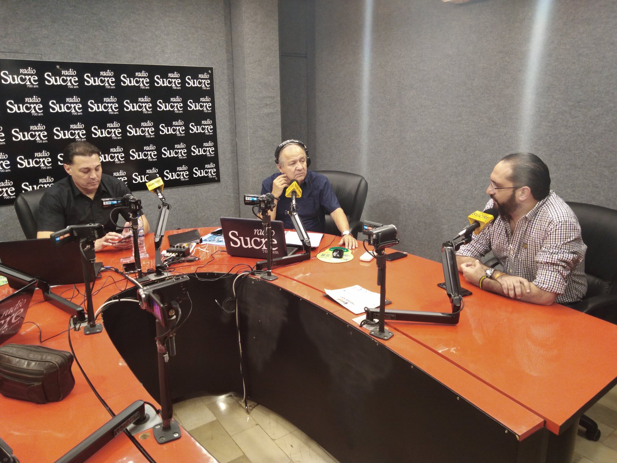 Radio Sucre 700 AM on Twitter "🔴EN VIVO🔴 AlfaroMoreno y XavierSalem