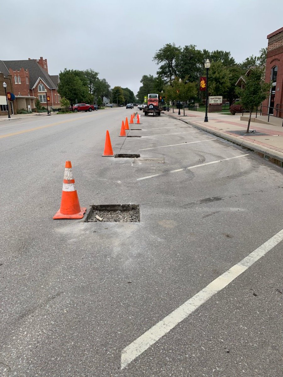 Be advised there will be maintenance crews on Broadway in front City Hall the remainder of this week and during the week of October 14th through October 18th 2019. This work is related to the removal of oxygen injection wells. Please call City Hall if you have questions 278-3411.