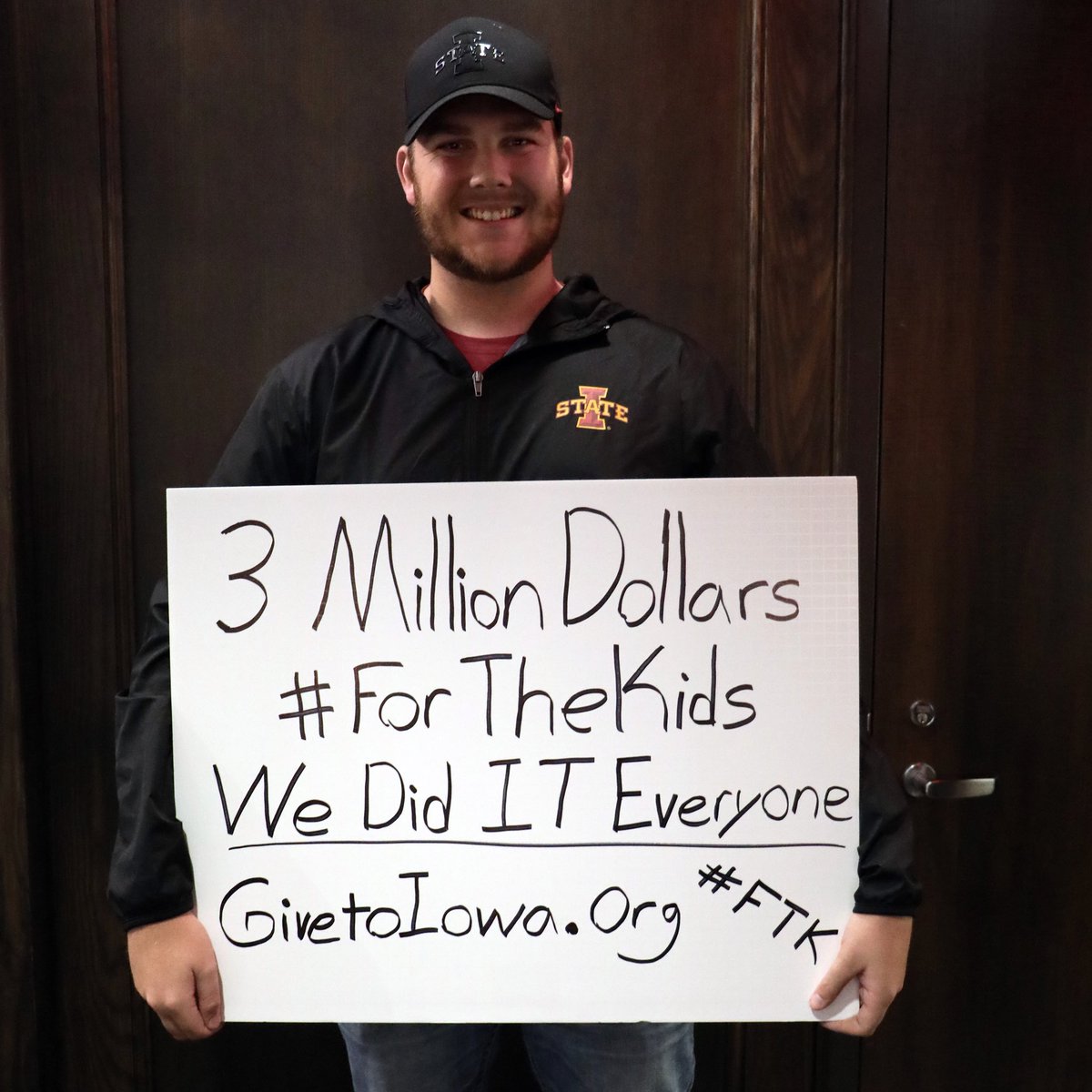 CarsonKing2's tweet image. We Did It! Thank you to all the Local Busch Light Distributors across the state for the final $41,000.00, making this last push possible! 3 Million Dollars for @UIchildrens! #ForTheKids