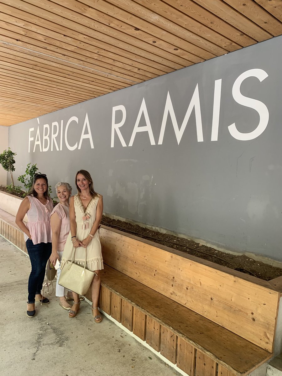 sandrallabres's tweet photo. Los preparativos de #creativissim ya funcionan a toda máquina! Cuenta atrás para el 1er Salón de #Manualidades en @FabricaRamis en @incaciutat 2 y 3 Noviembre! Últimos stands disponibles creativissimmallorca@gmail.com 👈
#handmade #diy https://t.co/JatqZaL4EH