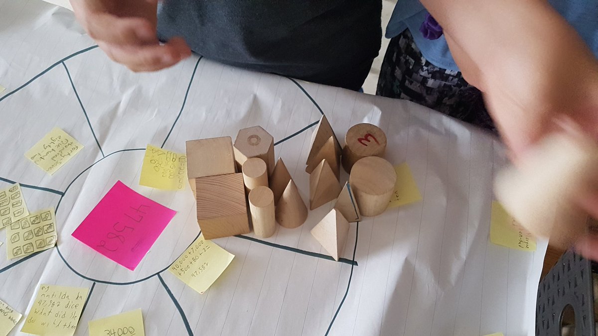 mswoodsAUP's tweet photo. That moment when you look over and see your Ss have found a way to represent their # using an alt manip...and they didn't wait for permission to try it a different way.  #nopromptingneeded #confidentkids #youresupposedtotouchmathmanips @allistonunion @scdsbmath https://t.co/98ooHqFK6e