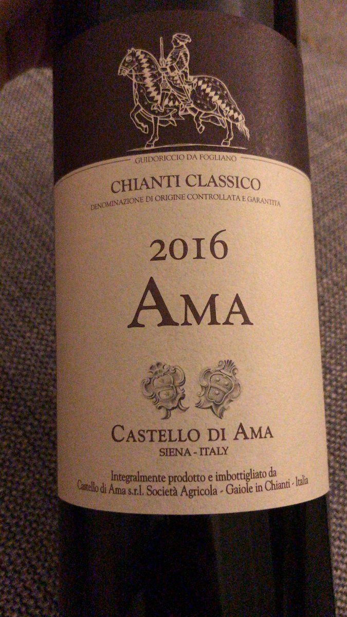 Snigerals's tweet photo. Nice surprise for dinner... 🍷😊 #castellodiama #chianticlassico #2016 #wine #sangiovese  and a touch of #merlot https://t.co/Kamh9D99Wm
