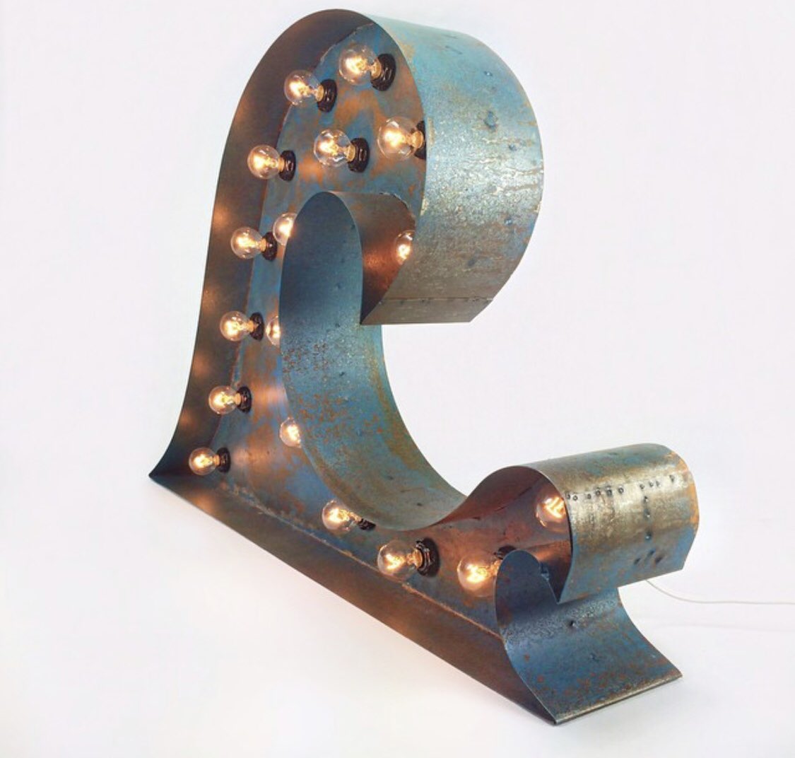 18" x 28" WAVE design with distressed teal finish 🌊 🌊 🌊⠀
#sawandsteel #wave #tidalwave #ocean #marquee #beach #sea #interiordesign #interiordesigner #nautical #nauticaldecor #decor #homedecor #homedesign #beachhouse