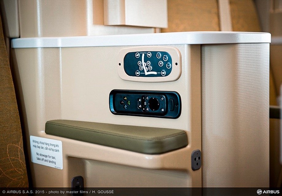 meets_vietnam's tweet image. 座席のベスト・ポジションを見つけたら、お気に入りの映画をさらに楽しめるかも✈️🎬(ღˇᴗˇ)｡o♡

#ベトナム航空#vietnamairlines #4starairline #inflight #inflightservice #inflightentertainment #fullflatseat #airbusa350 #airbuslovers #airbusa350xwb