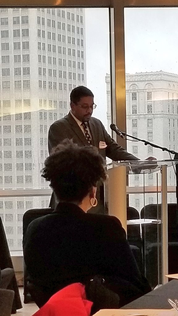 COMTOMichigan's tweet photo. .@COMTOMichigan president, @RegineCondeB2, introducing @CityofDetroit #COO, #HakimBerry and City Council member, #ScottBenson.
Great introduction to the City's projects and goals.
#MiCOMTO #MotorTown #Motown #MotorCity #MobilityCity https://t.co/pnxi2pt2W7