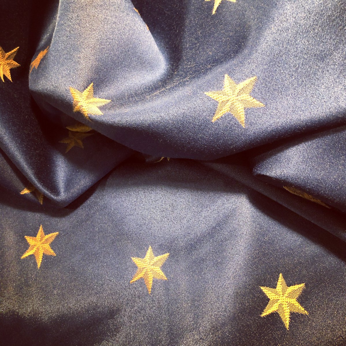 WANDERERCLOTH's tweet photo. Do you love our Constellation cloth as much as we do?  We’re sad that we have just 3 of these left. It’s been a crowd &amp; personal favorite. Had you eye on one? Now is the time! ✨ We’re not listing LG size - message us if you are interested - we can adjust before we cut fabric. https://t.co/PuCC3eMbJ4