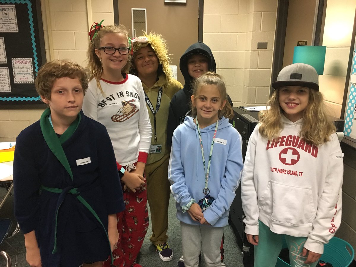 Mrs. Hebert tweet media