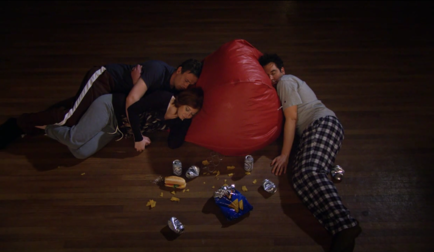 OfficialHIMYM's tweet photo. Kids, you can't cling to the past. Because no matter how tightly you hold on -- it's already gone. ❤️ https://t.co/qmzl7eZWDB