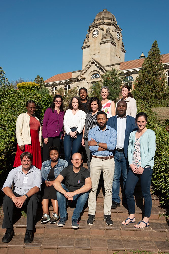 Thank you to the hardy souls pictured, that stayed to the end of the #iiif workshop in South Africa organised by @davidalarsen and hosted by @UKZN. Course materials available at: iiif.github.io/training/iiif-…