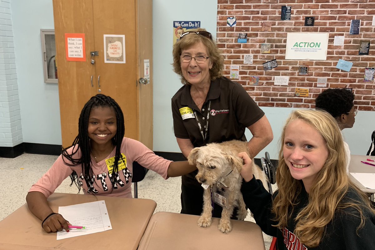 ActionForUnity's tweet photo. Students enjoyed learning about the role of therapy dogs. Thank you @LeezasCareCafe and Pet Partners for your visit to @IrmoMiddle @LexRich5Schools. #EducateToParticipate #irmostrong #PrideIn5 https://t.co/VpQJoTG8uF