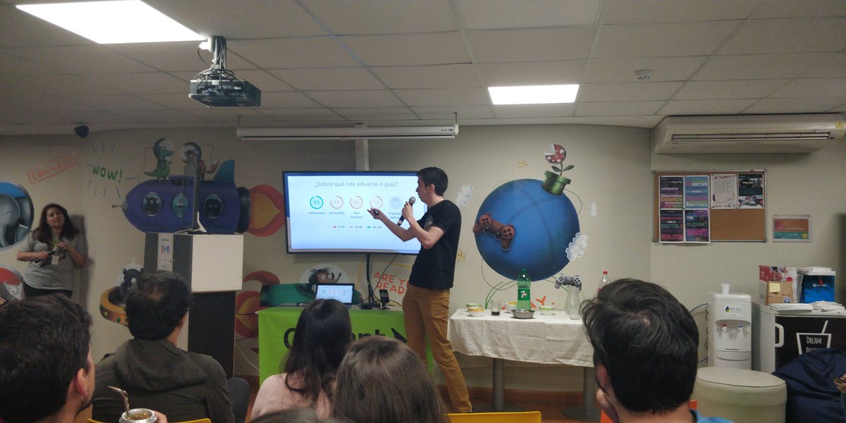 jburich13's tweet image. #DevWeekRes19 Lighthouse!