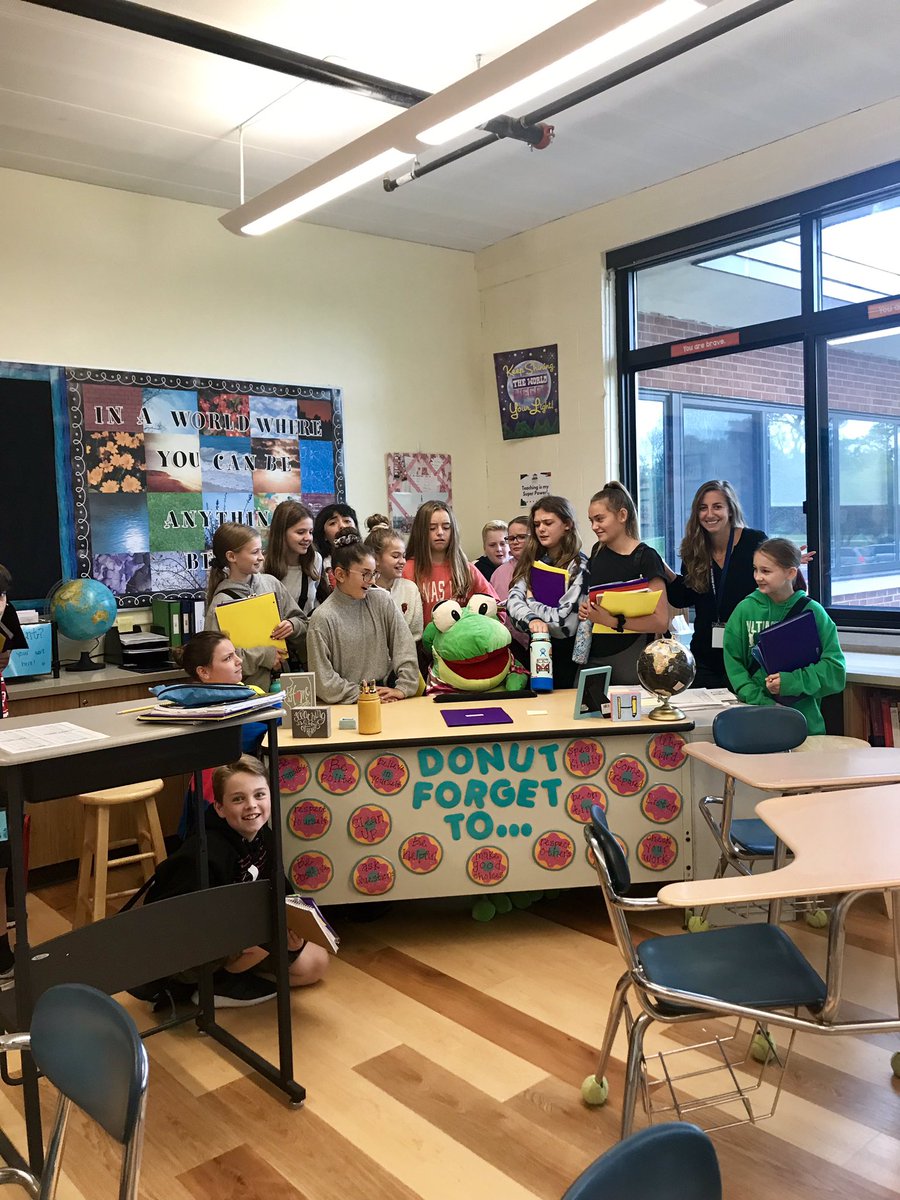 HistoryHilary's tweet photo. I love a good prank! 😂 Thank you to the coworker who made us laugh this morning! 🐸 #LB65 @LBMS65 https://t.co/gakLbGoJAP