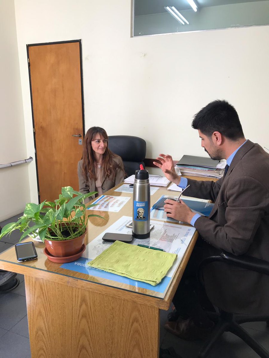 francodmiranda's tweet photo. UNIR BUENAS VOLUNTADES 🤝

Con la Lic. Isabel Morales nos une el interés por la prevención y erradicación de los distintos tipos de #violencia.

Hoy conversamos sobre el maltrato hacia los #animles y la conexión directa con el comportamiento humano en otras esferas sociales. https://t.co/UH44nA1nUS