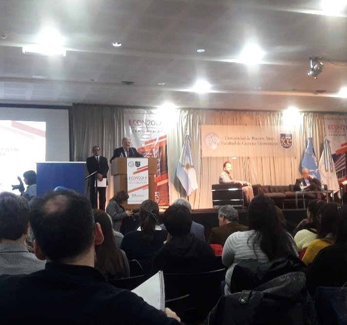 lucasGoots's tweet image. Inaugura oficialmente @aebarbieri el #ECON2019!