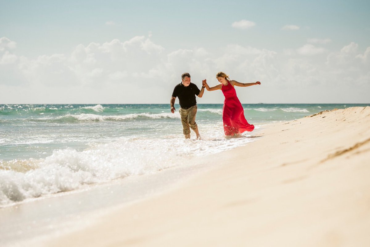 valentinmaya's tweet photo. Love is walking next to you at #ValentinImperialMaya 🥰

#ValentinLovesLove #Weedingwednesday

👨🏻‍💻 https://t.co/IwvkG7zS7t https://t.co/m0KpyGr6B1