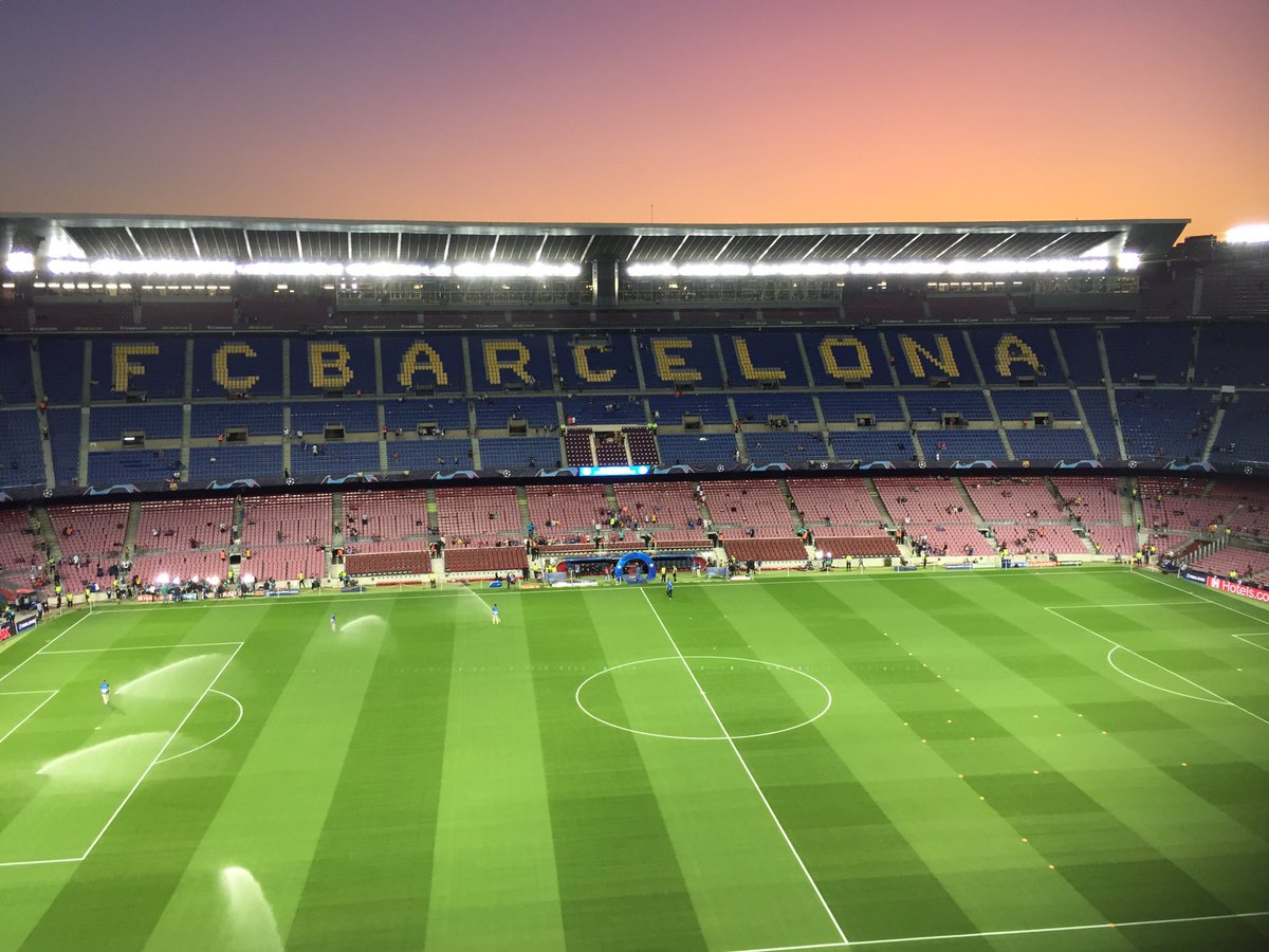 adeleb_33's tweet photo. Having a fantastic few days away in Barcelona.. tonight took in the Champions League match between Barcelona v Inter Milan. 👍🏻😊👙☀️⚽️ #Barcelona #ChampionsLeague #football https://t.co/UyOEGifak7