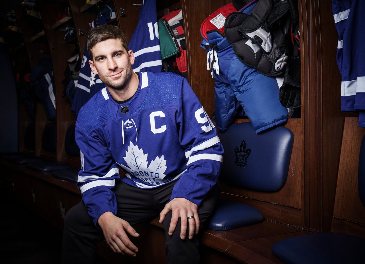Introducing the 25th captain of your Toronto Maple Leafs, John Tavares! #LeafsForever

Details >> tml.hockey/2n76cfk