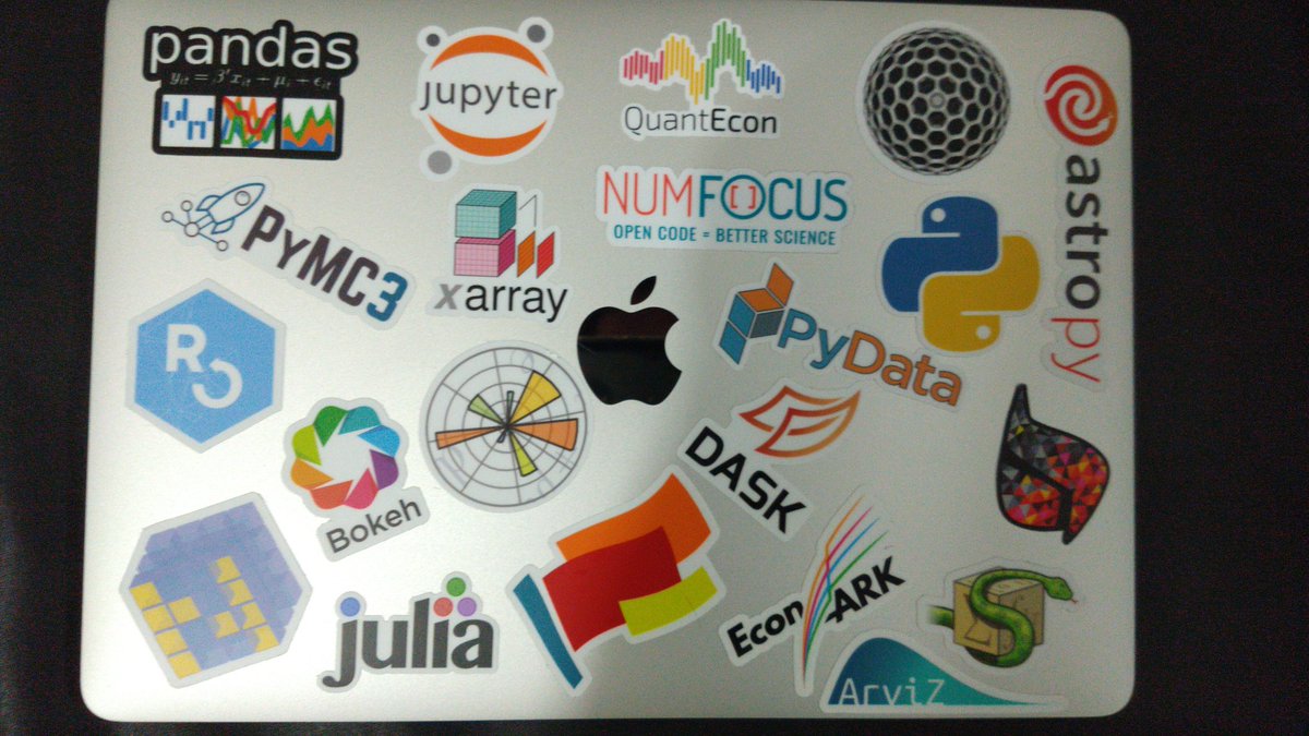 fboiero's tweet image. Por mí laptop también paso la #PyDataCba