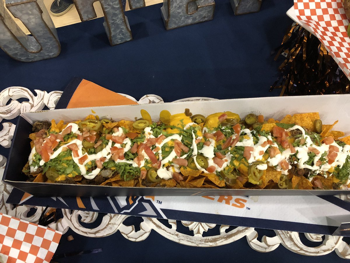 JimSenter2's tweet photo. Miner Fans don’t miss out on the Winning Combo deal for homecoming weekend. $15 bucks gets you a game ticket, hotdog and drink!  Check out these 22” dogs you can purchase!  #OrangeRevival https://t.co/7BTs8mZxlI