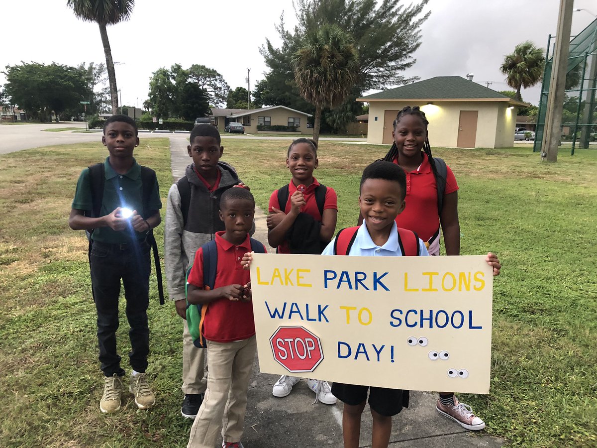 MissPE11's tweet photo. International Walk to School Day!!!
@StacyFicklingRE @SarahKHoyos @LPE_Principal @camarokris4 https://t.co/s5TlCrIfVy