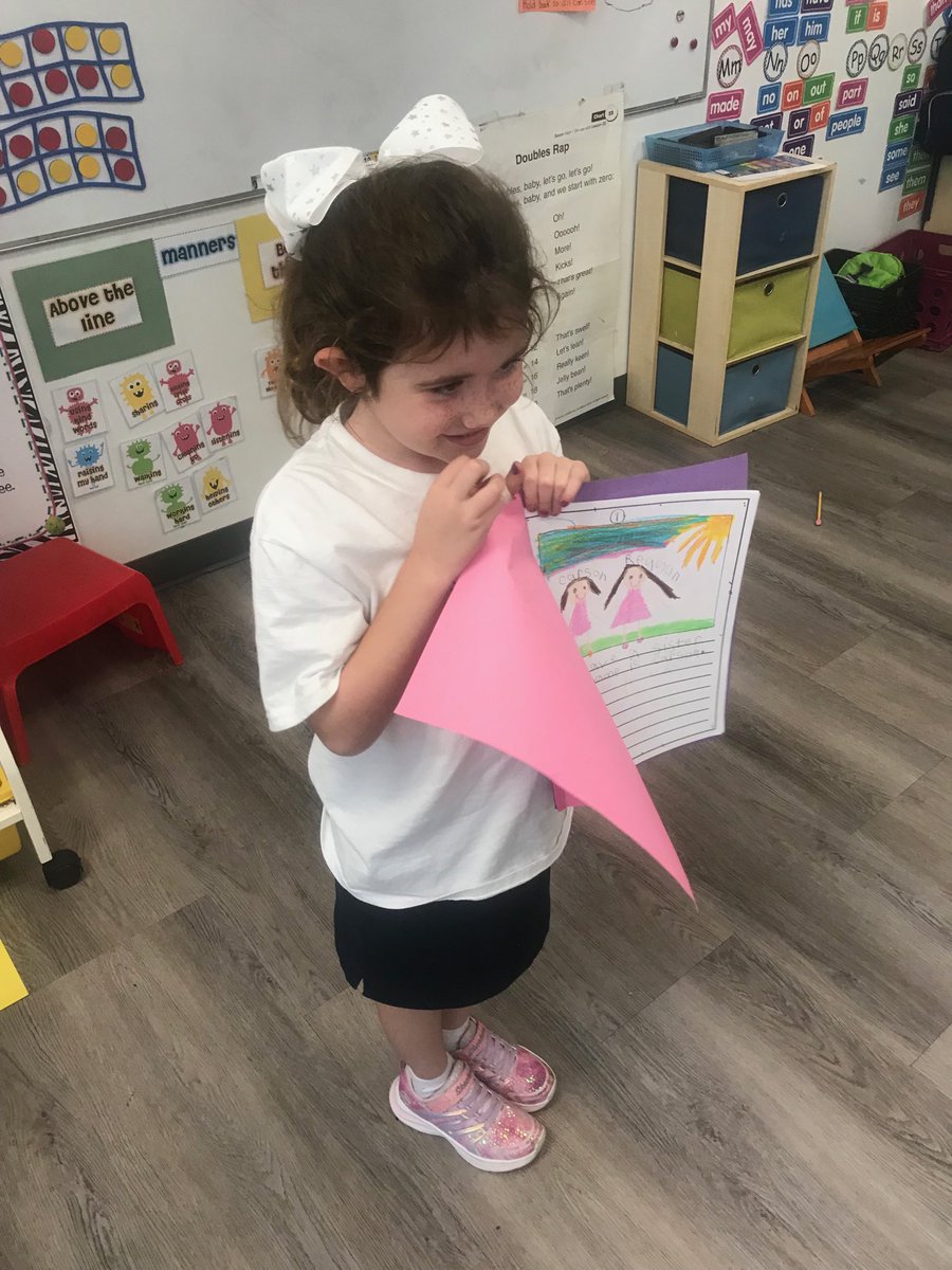 huffstet1's tweet photo. First graders give book talks and share their Narratives with each other ⁦@PLPLowerSchool⁩ https://t.co/9Z3352zZnE