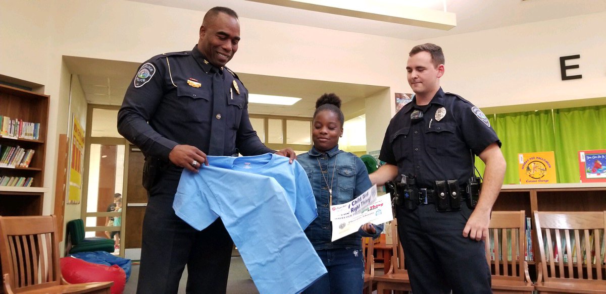 Do The Right Thing #WJG2019 5th grader Phoenix Morris was honored by the Havelock PD. She found a wallet on her bus with over $100 in it. She quickly gave it to the bus driver. The money was earned from cutting lawns this summer! Way to go, Phoenix! You Rock!