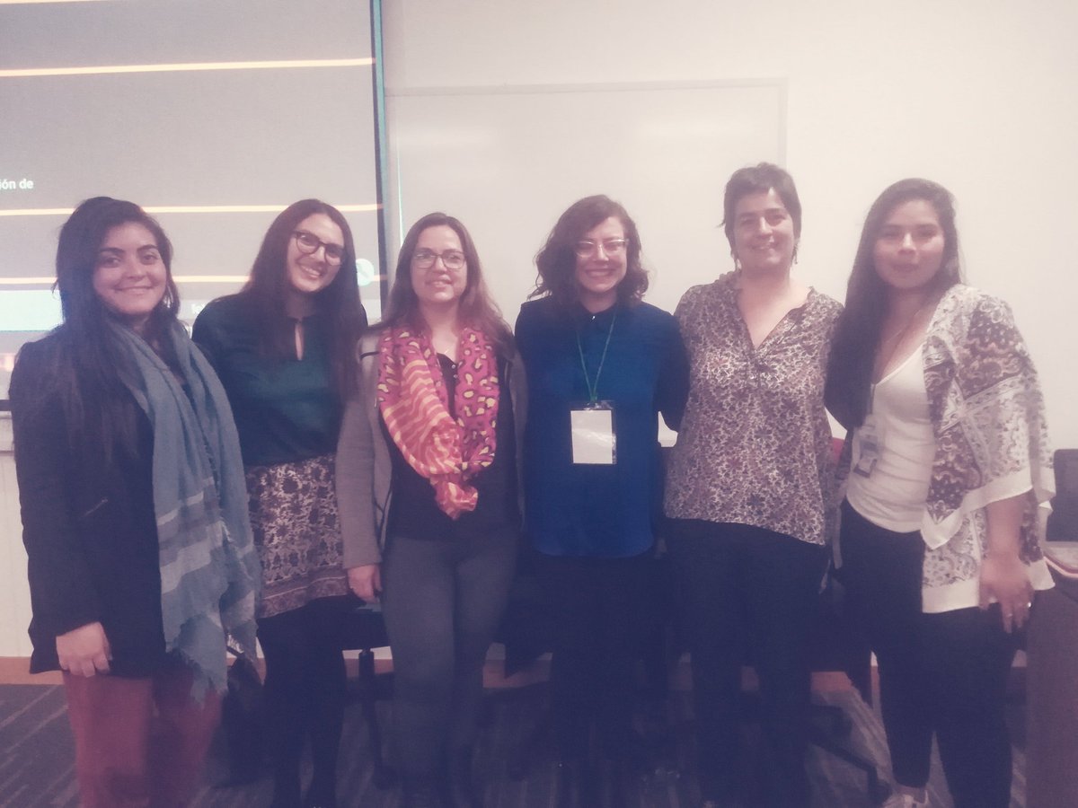 Muy orgullosa y feliz de haber lanzado CLIO en las XX Jornadas de @DerconstUE Gracias a #LuzPiedadCaicedo de <a href="/HumanasColombia/">Corporación Humanas</a> #SaloméGómez de la <a href="/ComisionVerdadC/">Comisión de la Verdad</a> por sus comentarios y al equipo del semillero de género, derecho y sociedad de <a href="/UExternado/">U.Externado</a> por su trabajo generoso