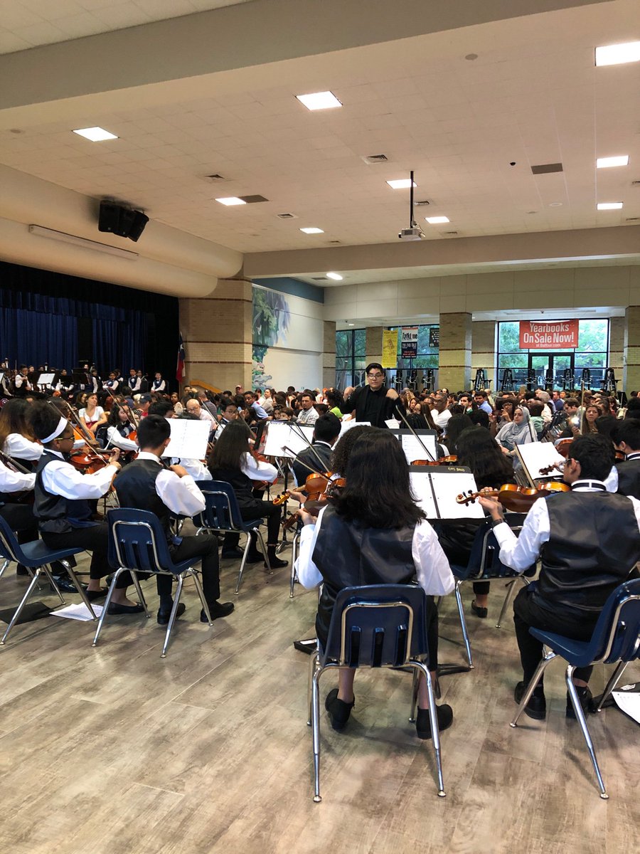 gms_orchestra's tweet photo. GMS Symphonic Orchestra performing at tonight’s Fall Orchestra Concert.  #strings https://t.co/reU6RvXt1q