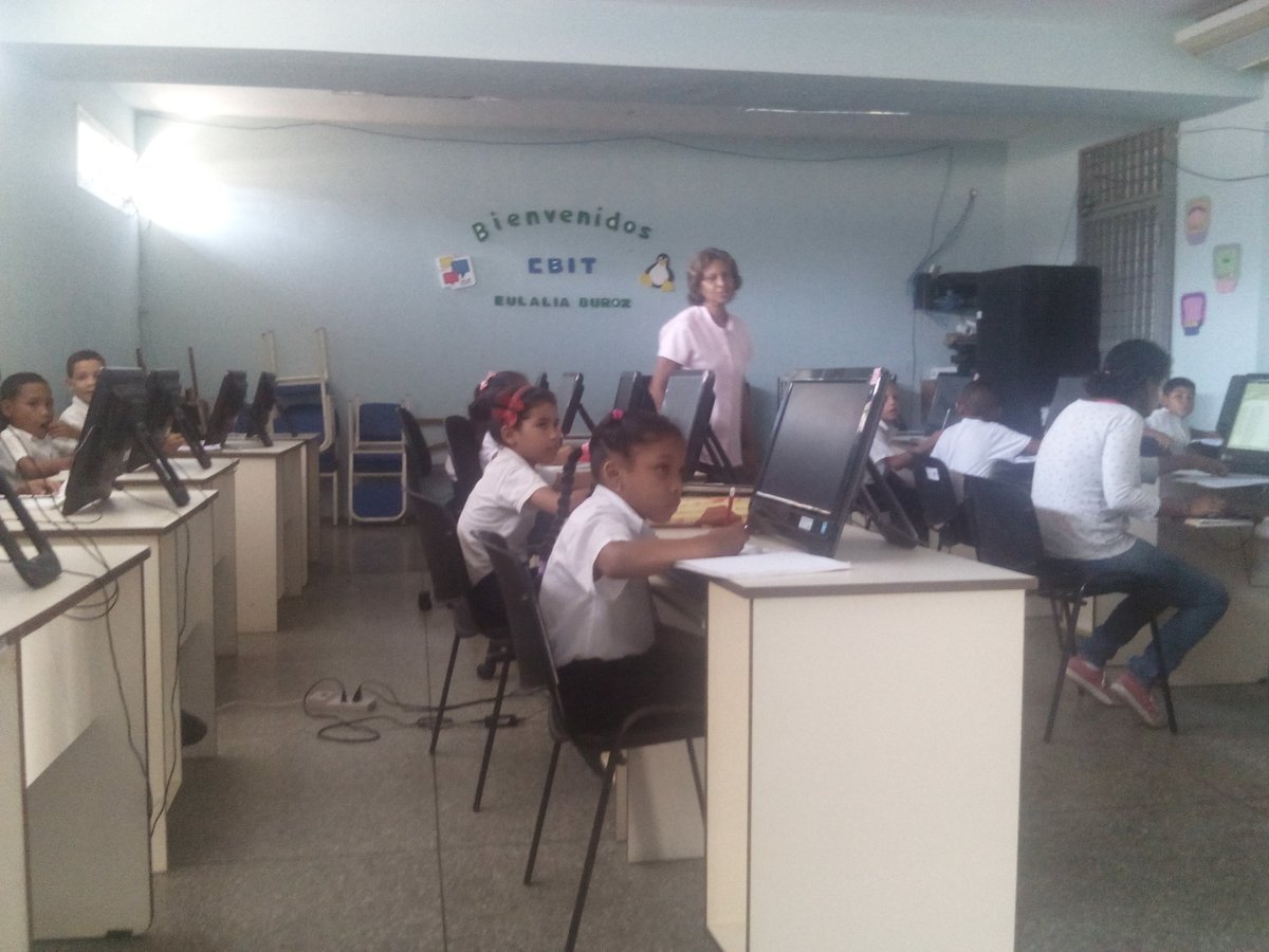 dexroj's tweet photo. Reflexión sobre La No Violencia con los alumnos y alumnas de 4to. "D" https://t.co/1Z4uI4PxPi