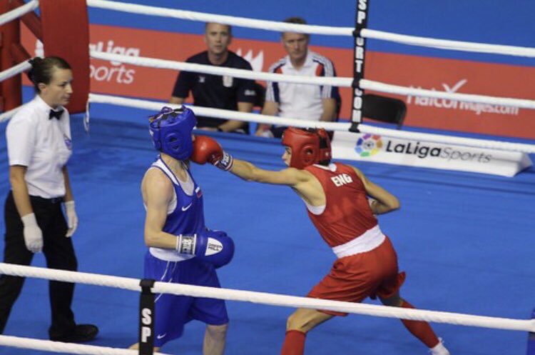 Ben_Stewart_Box's tweet photo. @karriss_imogen and @toriellis_xo both start their World Championship campaigns today out in Ulan-Ude! Get up girls 👊🙌💪 @AIBA_Boxing #aibaworldboxingchampionships #boxing #gbboxing #englandboxing #talent #starsinthemaking https://t.co/x0MxZD4hs6