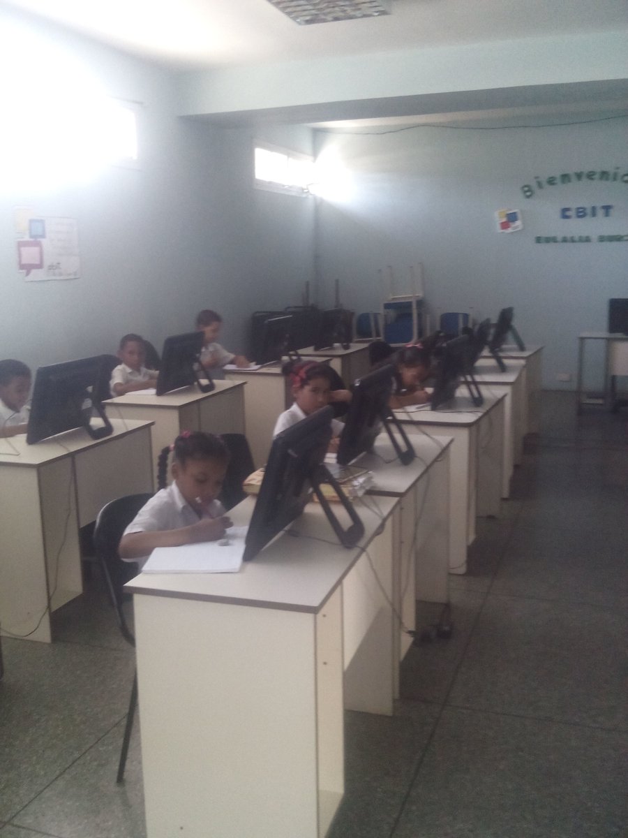 dexroj's tweet photo. Reflexión sobre La No Violencia con los alumnos y alumnas de 4to. "D" https://t.co/1Z4uI4PxPi