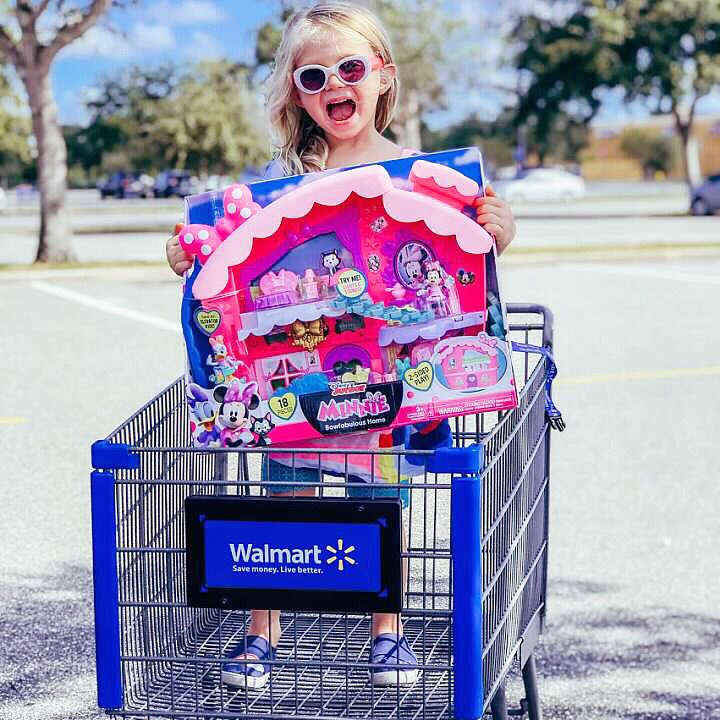 Look who’s been earning stickers on her chore chart! Ivy was very excited to head to @Walmart and pick up her Minnie Bowfabulous Home! 
Thanks @JustPlayToys 
#JustPlayProducts #JustPlayToys #ad #JustPlayAllDay #MinnieMouse #Minnie #Walmart #SocialSpotters #choresforkids