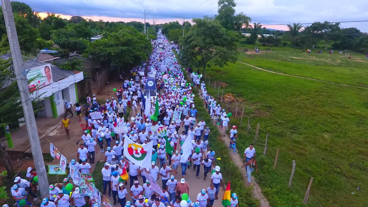 CARLOSDGE's tweet photo. ¡MOMIL QUIERE FUTURO CON CARLOS GÓMEZ!

Con esta gran caminata #Momil le dice sí a #CórdobaTieneFuturo y a nuestro seguro alcalde Gabriel Bittar. La victoria está cerca y este 27 de octubre así será.

#CórdobaTieneFuturo https://t.co/FSNKx5QQW7