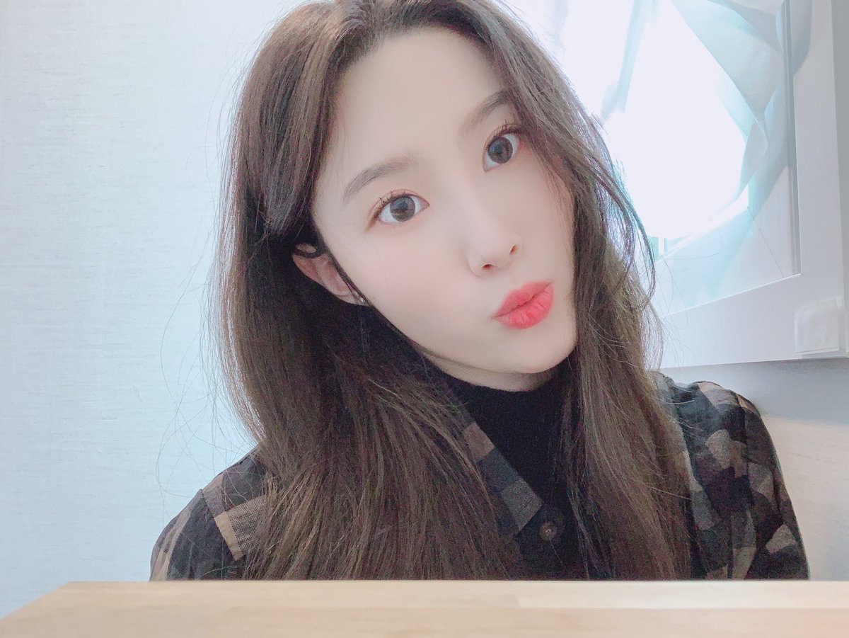 SIS_twt's tweet photo. Minzy loves youπβ€οΈ
β
#SIS #μμ€μμ΄μμ€ #λ―Όμ§ #minzy
#λμμλ
κ°λμ΄μ€κ² #AlwaysBeYourGirl
#ABYG #kpop #idol
#λ―Όμ§λλ°λ¦¬λ₯Όμ‘°μν΄
#λ°λ¦¬ #μ€λλ #μ’μν루 https://t.co/5lR3dfRrLW