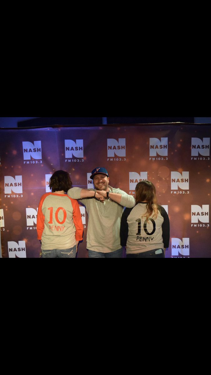 cindyyLou8's tweet photo. @m10penny we need meet and greets for Nashville.  #Day1Fans #AnythingSheSaysTour 😩🙏🏼💙 @ally_mcdow https://t.co/WxqTvsjTJz