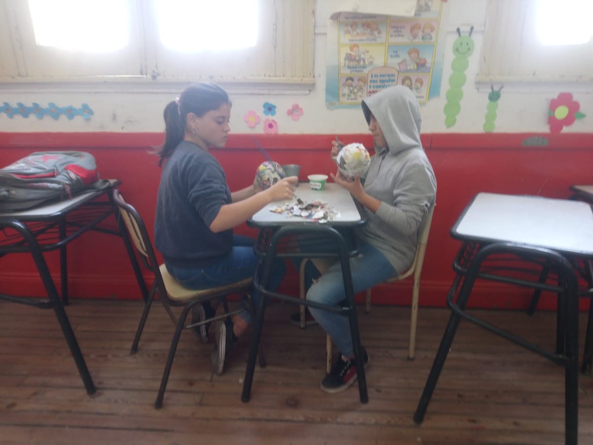 AlbertiRegion15's tweet photo. Pinceladas de nuestra Semana de las Artes!!! Gracias a la EES 3 por permitirnos disfrutar junto a ustedes...y nos tienen sospresas!@DEArBuenosAires @SecundariaDGCYE @JefaturaR15 @15Alberti https://t.co/0Xuy7wWVuF