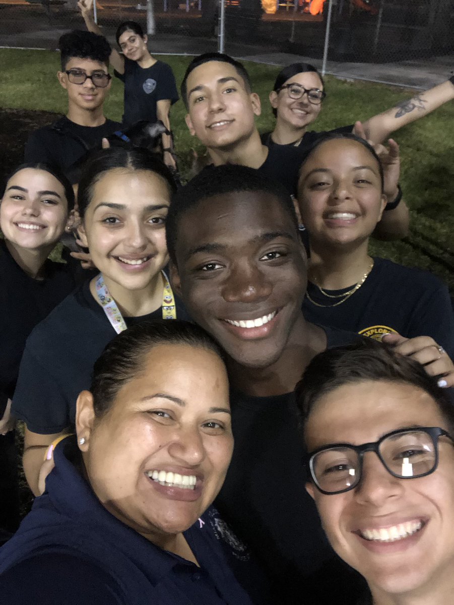CarlaGonzalez12's tweet photo. When the Community needs help, they call the police; when the police needs help, they call the Explorers 💙 #TeachThemWellandLetThemLeadTheWay #Post122 #Post162 https://t.co/jxHK2gUThr