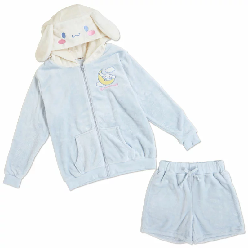 シナモングッズ情報 シナモロール 発売中 シナモロール なりきりボアルームウェア T Co Tlp94v3tz2 フェイスがついたフードをかぶれば かわいくキャラクターになりきり 軽くてあったかなふわもこで気分もリラックス T Co Krr3k5idjd