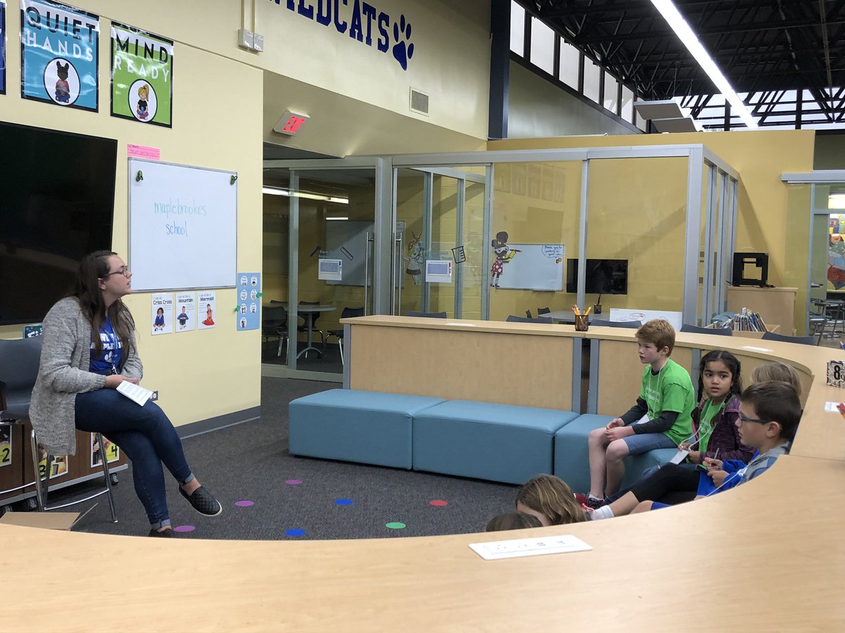 LauraLoehmann33's tweet photo. Building empathy and kindness as we learn about hunger in our community. #WeAreMaplebrook #InsideOutClub #Kindness #Empathy #BuildingCommunity https://t.co/Ey5m27wuni